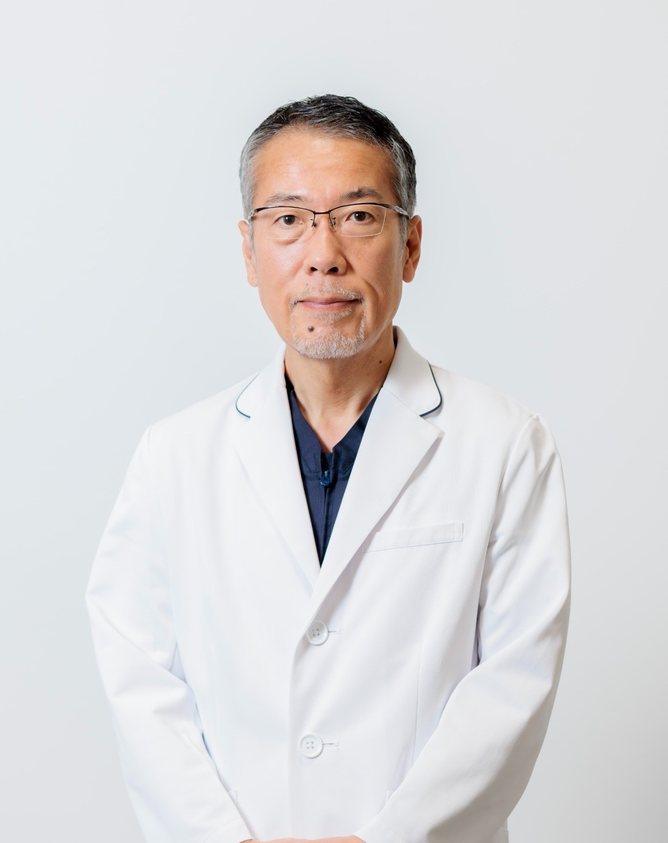朝䕃 直樹